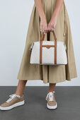 תמונת כל הלוק של Beck Medium Logo Satchel in White